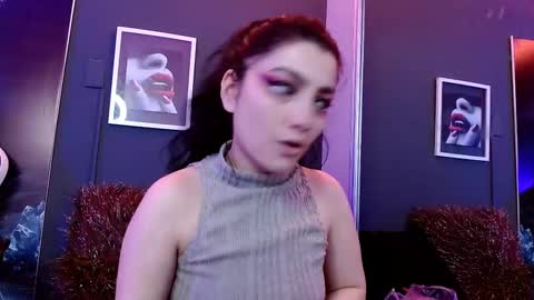 Snapshot of sophia_dk chatting on 03/04/25, 01:49 sophia hottie online show from 03/04/25, 01:49