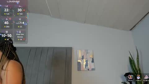 Snapshot of sophia_ebony___ chatting on 11/19/25, 12:27 sophia_ebony___ online show from 11/19/25, 12:27