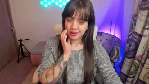 sophia_grants online show from 11/05/25, 12:32