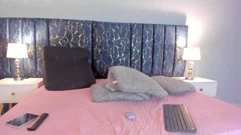 Sofia  online show from 10/16/25, 02:29