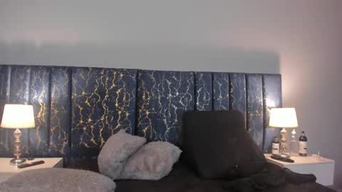 Sofia  online show from 10/18/25, 02:07