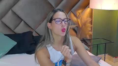 Sofia online show from 09/14/25, 03:11