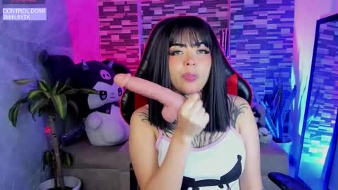 Sophia online show from 11/22/25, 11:59