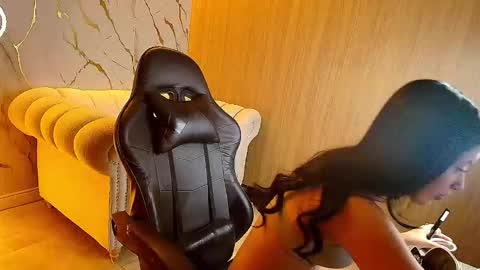 sophiadoll_tf online show from 11/18/25, 01:04