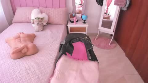    online show from 02/19/25, 02:23