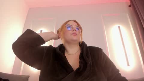 Snapshot of sophiarossee chatting on 01/07/25, 07:38 Sofi online show from 01/07/25, 07:38