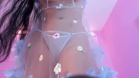 S O P H I A  online show from 10/16/25, 01:23