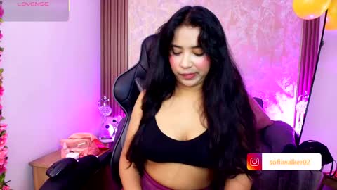 sophia walker online show from 09/24/25, 11:57