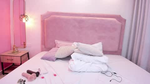 SOPHIA online show from 02/20/25, 07:52