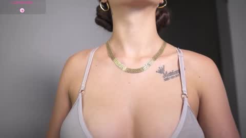 Sophy online show from 09/12/25, 01:06