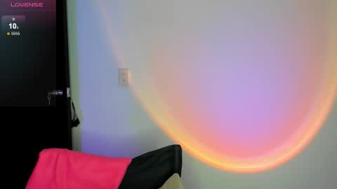 Snapshot of sophiazilla chatting on 11/09/25, 11:36 Sophia Smith online show from 11/09/25, 11:36