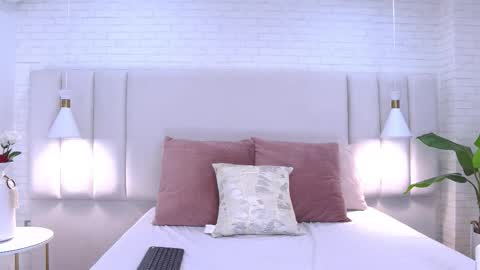 Sofia  santodomingo online show from 11/01/25, 08:00