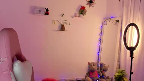 Snapshot of sophie_dolly_ chatting on 01/08/25, 09:55 sophie doll online show from 01/08/25, 09:55