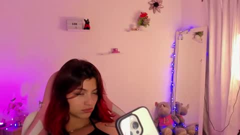 Snapshot of sophie_dolly_ chatting on 01/21/25, 08:11 sophie doll online show from 01/21/25, 08:11