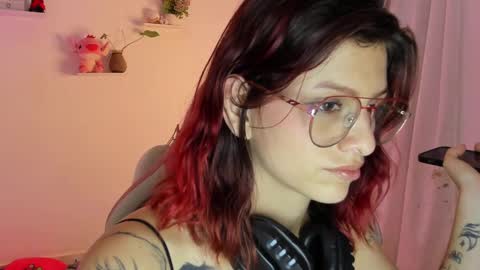 Snapshot of sophie_dolly_ chatting on 01/28/25, 08:36 sophie doll online show from 01/28/25, 08:36