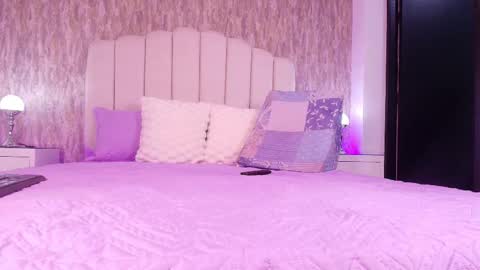 sophie online show from 11/07/25, 11:54