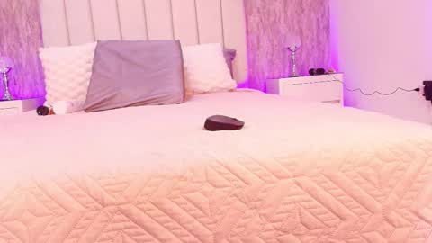 sophie online show from 11/21/25, 11:53