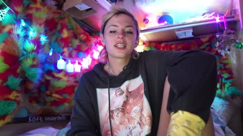 derpy derpington online show from 02/02/25, 04:48