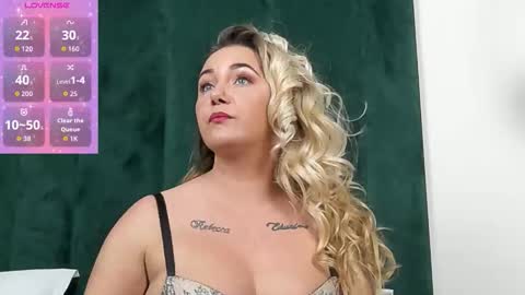 sophie_maeve online show from 10/29/25, 06:04