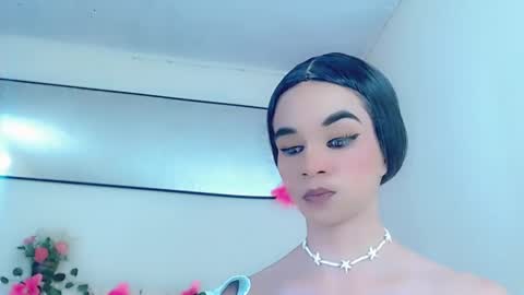 Snapshot of sophie_miaa chatting on 03/01/25, 03:43 sophie_miaa online show from 03/01/25, 03:43