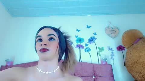 Snapshot of sophie_miaa chatting on 03/03/25, 02:58 sophie_miaa online show from 03/03/25, 02:58