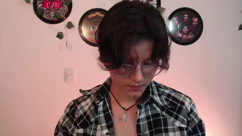 Snapshot of sophie_ross1 chatting on 09/19/25, 03:08 sophie_ross1 online show from 09/19/25, 03:08