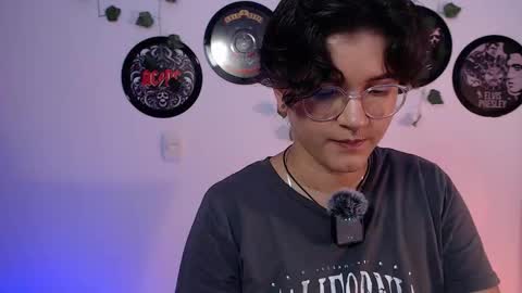 sophie_ross1 online show from 10/19/25, 12:44