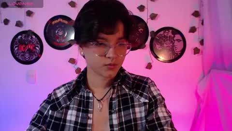 sophie_ross1 online show from 10/29/25, 01:08