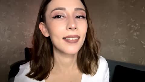 Mira online show from 10/23/25, 08:40