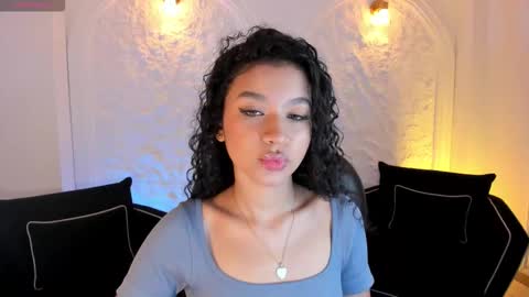 Snapshot of sophiehouston_ chatting on 09/25/25, 02:48 Sophie Houston online show from 09/25/25, 02:48