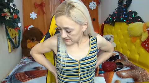 Snapshot of sophiekittyy chatting on 12/03/24, 07:32 sophiekittyy online show from 12/03/24, 07:32