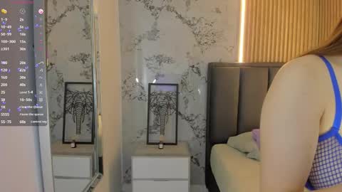 Sophie  online show from 10/22/25, 12:49