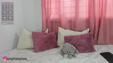 Sophie online show from 09/11/25, 09:04