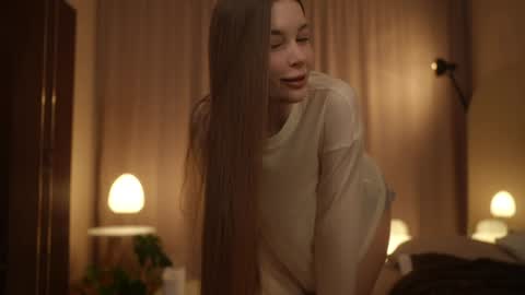 Sophie  Next stream  3 online show from 01/25/25, 04:46