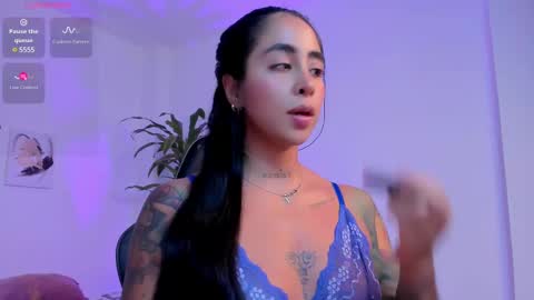 sophierooy online show from 03/10/25, 06:56