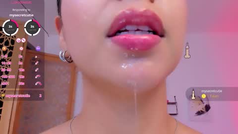 sophierooy online show from 09/30/25, 08:03