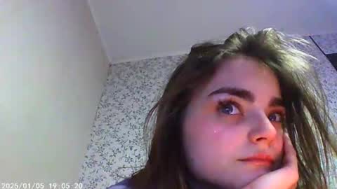Snapshot of sophiesuvi chatting on 01/04/25, 08:48 Sophie and my bestie Mandy online show from 01/04/25, 08:48