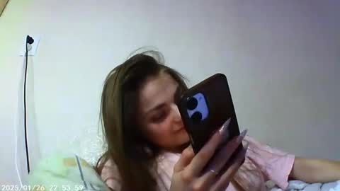 Snapshot of sophiesuvi chatting on 01/26/25, 12:37 Sophie and my bestie Mandy online show from 01/26/25, 12:37