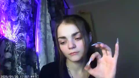 Snapshot of sophiesuvi chatting on 01/29/25, 06:50 Sophie and my bestie Mandy online show from 01/29/25, 06:50