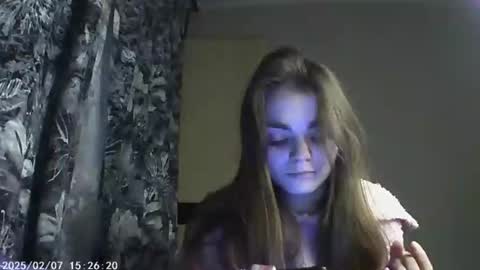 Snapshot of sophiesuvi chatting on 02/06/25, 05:09 Sophie and my bestie Mandy online show from 02/06/25, 05:09