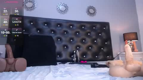 Snapshot of sophisimpson_ chatting on 12/26/24, 02:59 Sophisimpson online show from 12/26/24, 02:59