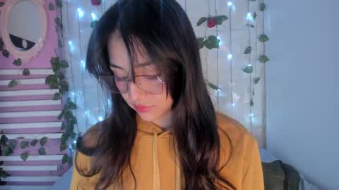 SOPHY ROGERS online show from 01/04/25, 05:47