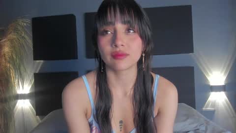 SOPHY ROGERS online show from 01/11/25, 05:40