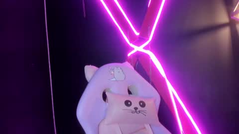 SOPHY ROGERS online show from 01/20/25, 11:45