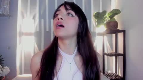 SOPHY ROGERS online show from 02/11/25, 06:01