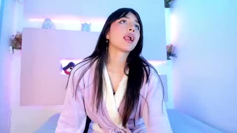 SOPHY ROGERS online show from 02/18/25, 02:49