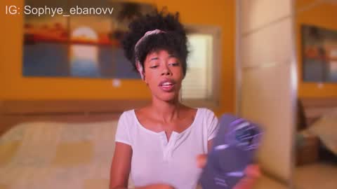 Snapshot of sophye_ebanov chatting on 10/14/25, 06:47 SEE U HERE OF online show from 10/14/25, 06:47