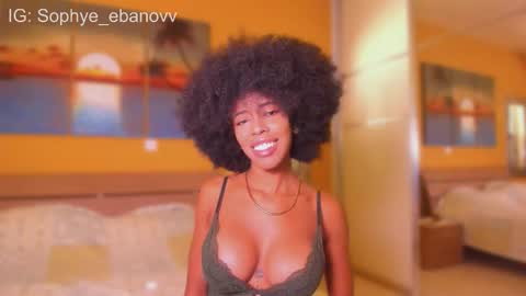 Snapshot of sophye_ebanov chatting on 10/28/25, 08:07 SEE U HERE OF online show from 10/28/25, 08:07