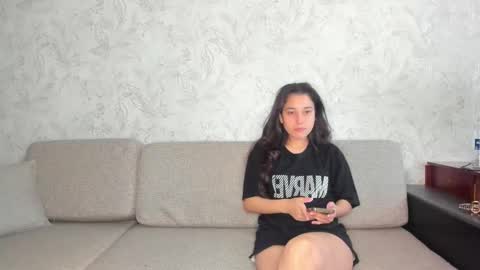 sophywhisper online show from 09/13/25, 05:40