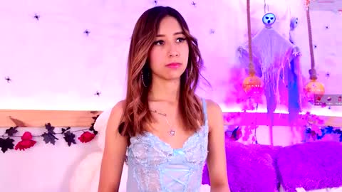 Sophie online show from 10/07/25, 12:24